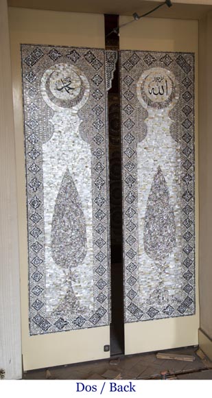 Pair of lacquered sliding double doors with orientalist mother-of-pearl decor-13