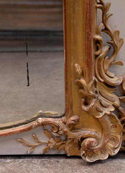 Very rich Louis XV style overmantel in wood and gilt stucco-8