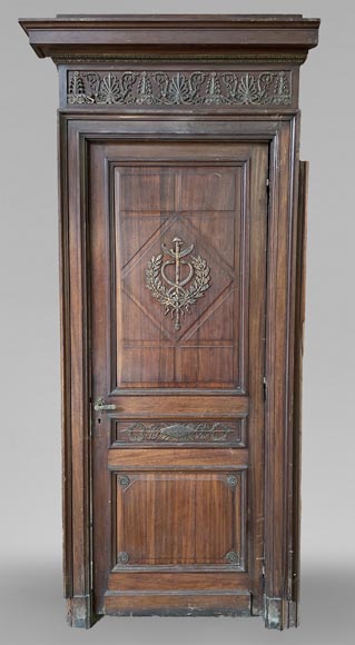 Set of Empire-style mahogany and bronze panelling and bookcases-1