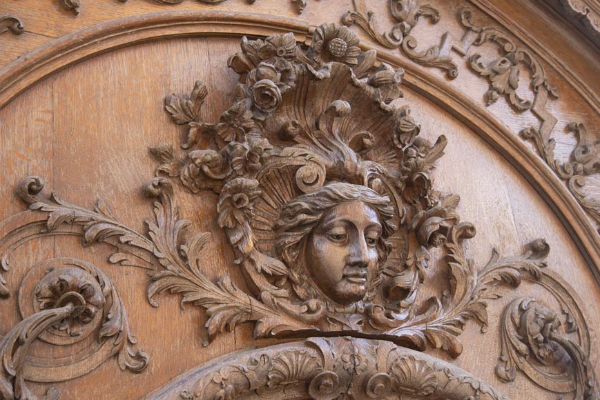 Important carved oak panelling from the 19th century-3