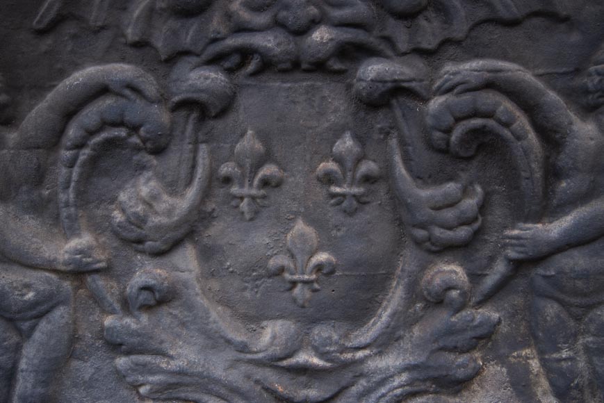 20th century fireback with French coat of arms and putti-2
