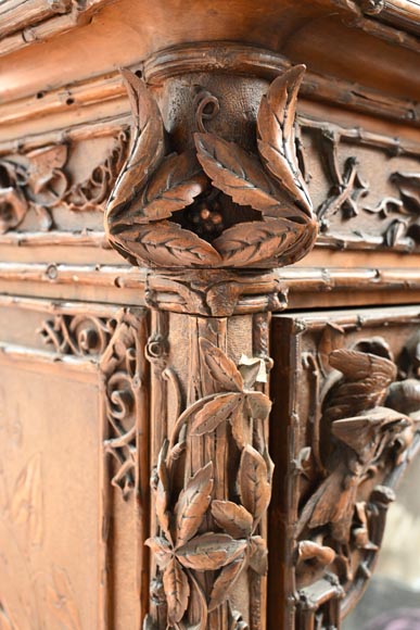 TAHAN (attributed to) — Large carved walnut armoire with mirror and naturalist decoration TAHAN (attributed to) — Large carved walnut armoire with mirror and naturalist decoration-14