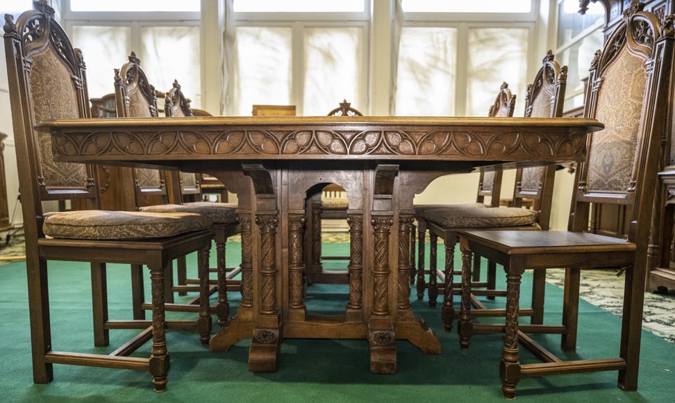 Exceptional Neo Gothic style dining room-6