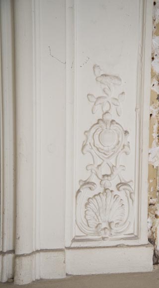 Antique Louis XV style trumeau carved with a beautiful leafy shell-6
