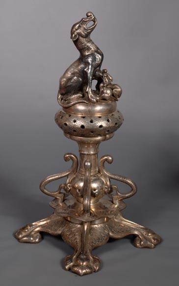 Victor GEOFFROY-DECHAUME, Pair of incense burners made out of silvered bronze, adorned with dogs, circa 1840-2