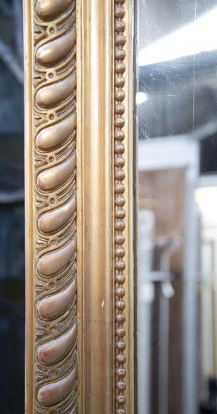 Antique gilded Louis XVI style trumeau decorated with a beautiful shell-3