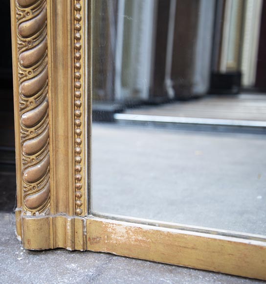 Antique gilded Louis XVI style trumeau decorated with a beautiful shell-4
