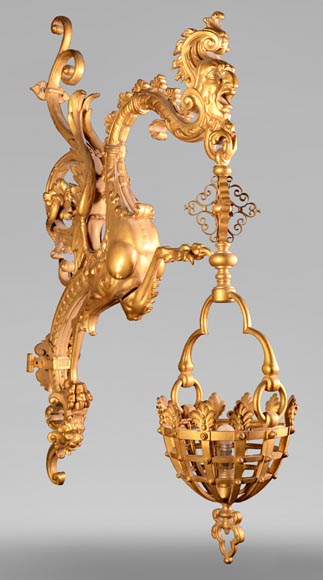 Eugène Piat (attr. to), Gilt-bronze wall light -0