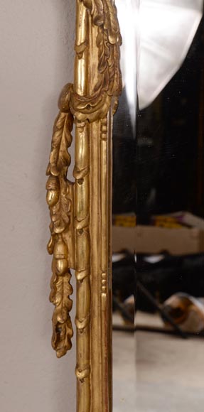 Antique Napoleon III style gilded wood trumeau carved with a profile decoration in a medallion-5