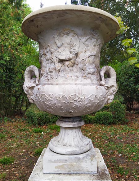 François GIRARDON (after) - Reconstituted stone vase-1