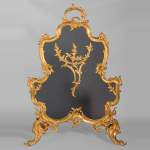 Louis XV firescreen with roses in gilt bronze
