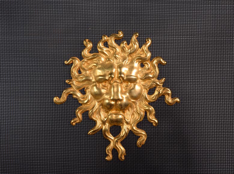 Napoleon III style firescreen in gilt bronze with lion and putto mascaron-3