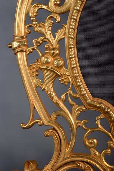 Napoleon III style firescreen in gilt bronze with lion and putto mascaron-4