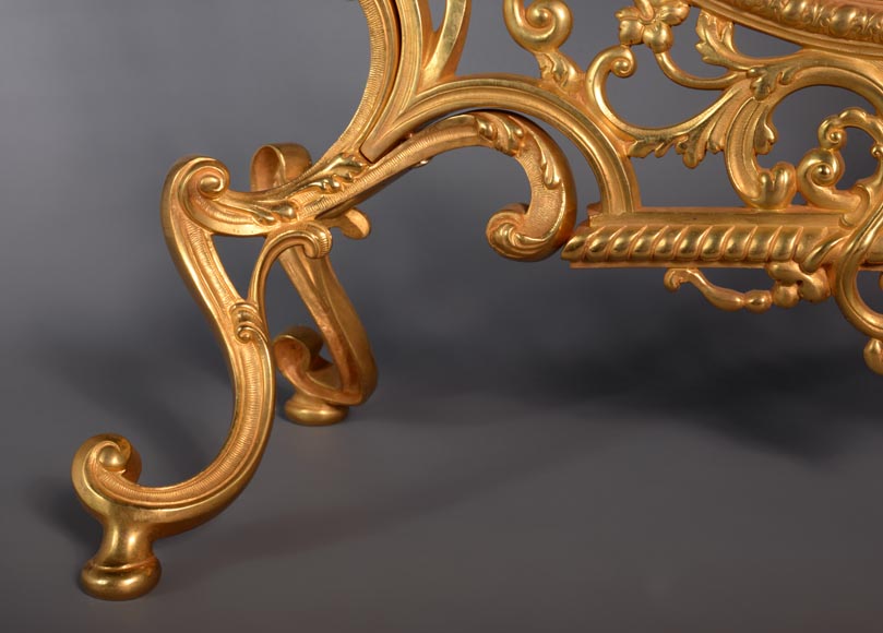Napoleon III style firescreen in gilt bronze with lion and putto mascaron-6