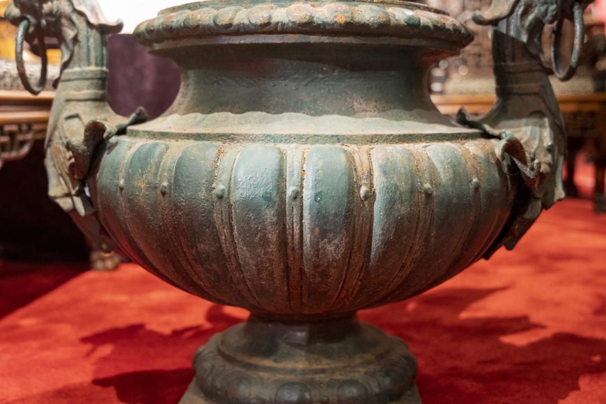 Pair of cast iron vase with cactus-8