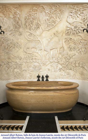 In the style of Armand Albert Rateau (1882-1938) Set including a bathtub and a plaster bas-relief, end of the 20th century. -1