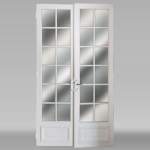 Double door in wood with square mirrors