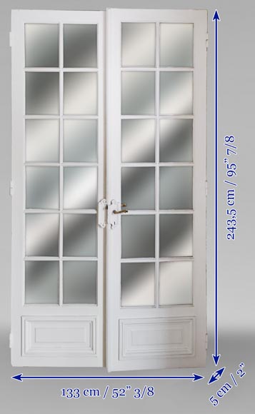 Double door in wood with square mirrors-7