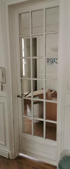 Simple door with mirrors-1