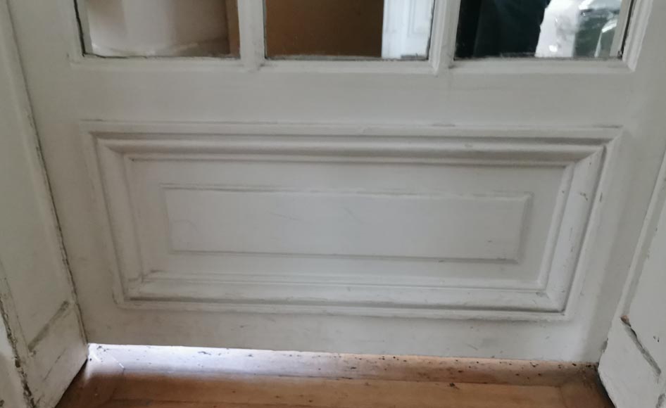 Simple door with mirrors-3