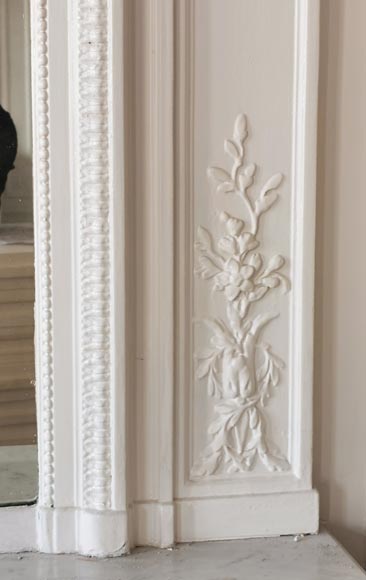  Louis XVI style overmantel in painted wood and stucco with flowers garlands-5