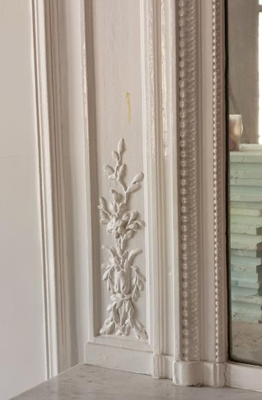  Louis XVI style overmantel in painted wood and stucco with flowers garlands-6