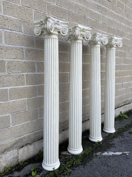 Four Ionic-style columns in plaster-1