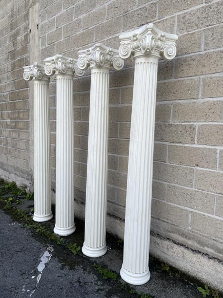 Four Ionic-style columns in plaster-2