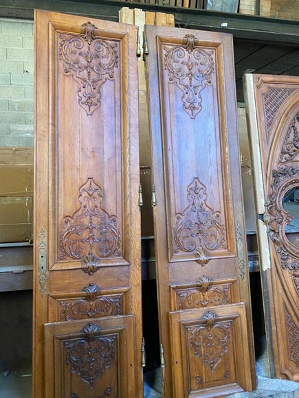 Louis XV style bed alcove in oak, beginning of the 20th century-5