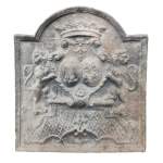 Beautiful cas iron fireback with the wedding coat of arms of Louis-Alexandre, Count des Salles and Marie-Louise de Beauvau, Marquise de Noviant, dated 1716