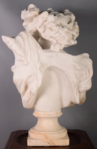Guglielmo PUGI (1850 - 1915), White Carrara marble bust From the sculpture of Jean-Baptiste CARPEAUX « Dance », Circa 1900-4