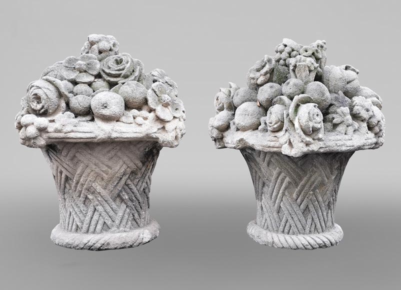 Pair of baskets full of fruits and flowers in sculpted stone, end of the 19th century-0