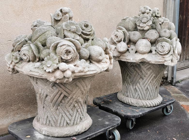 Pair of baskets full of fruits and flowers in sculpted stone, end of the 19th century-2