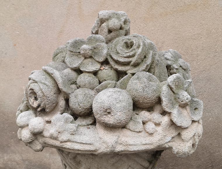 Pair of baskets full of fruits and flowers in sculpted stone, end of the 19th century-7