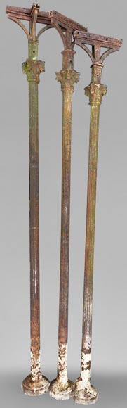 Set of three composite capitals columns in cast iron-0