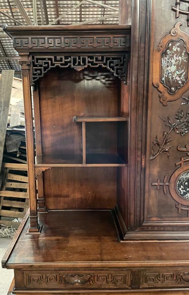 Gabriel Viardot, Japanese style shelf unit with mother-of-pearls inlay, second half of the 19th century-5