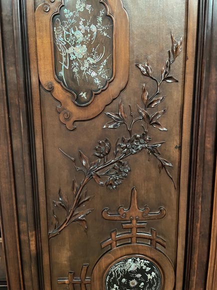 Gabriel Viardot, Japanese style shelf unit with mother-of-pearls inlay, second half of the 19th century-8