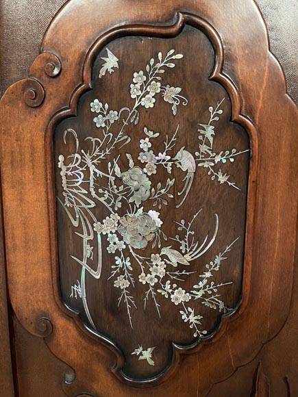 Gabriel Viardot, Japanese style shelf unit with mother-of-pearls inlay, second half of the 19th century-12