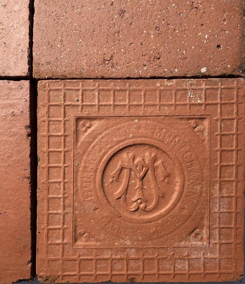 Lot of 11m2 of antique square terracotta tiles from Montchanin in France, end of the 19th century-1