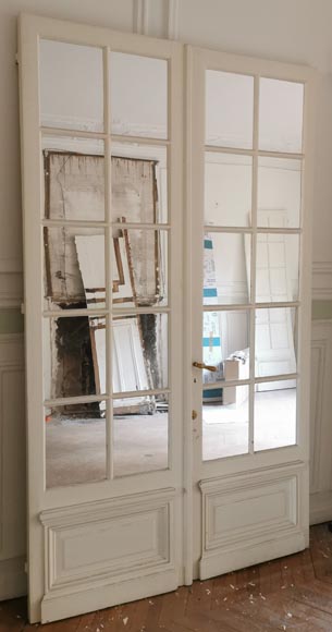 Double door in wood with square mirrors-1