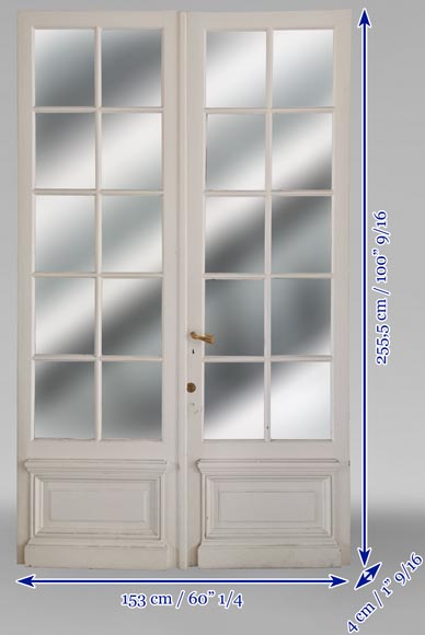 Double door in wood with square mirrors-10