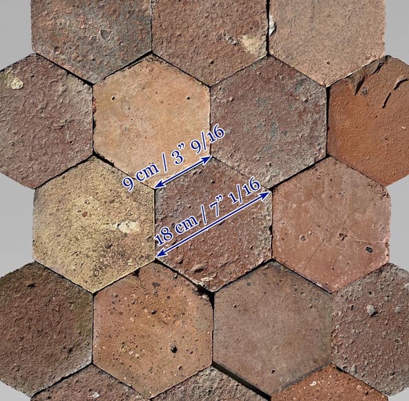 Batch of 9,5 m² of antique hexagonal terracotta tiles, 19th century-5