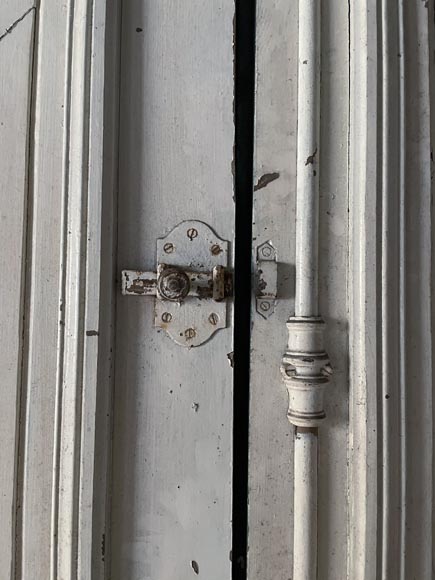  Large double door in wood painted in green and pediment, 20th century-10