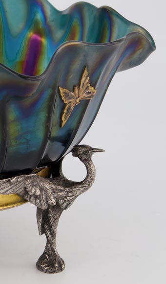 Maison GIROUX and Ferdinand DUVINAGE - Exceptional and rare cup with waders with iridescent glass and electroplated decor, circa 1870-1880-6