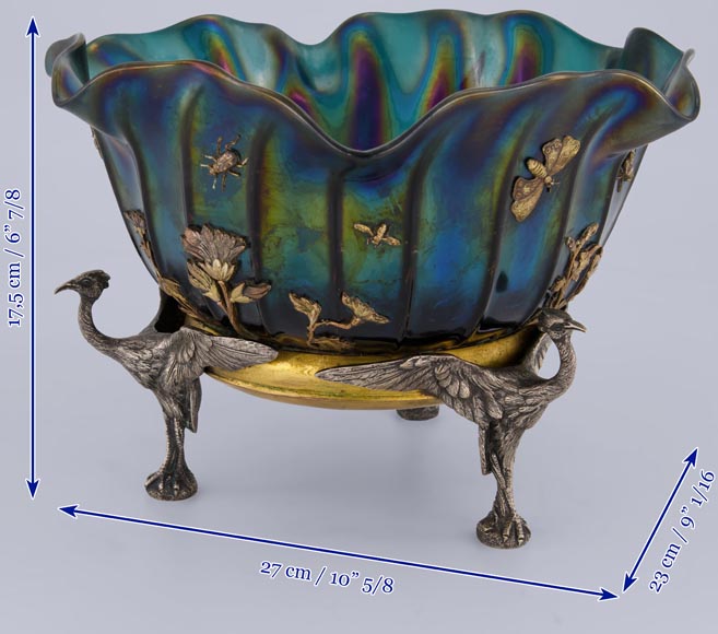 Maison GIROUX and Ferdinand DUVINAGE - Exceptional and rare cup with waders with iridescent glass and electroplated decor, circa 1870-1880-8