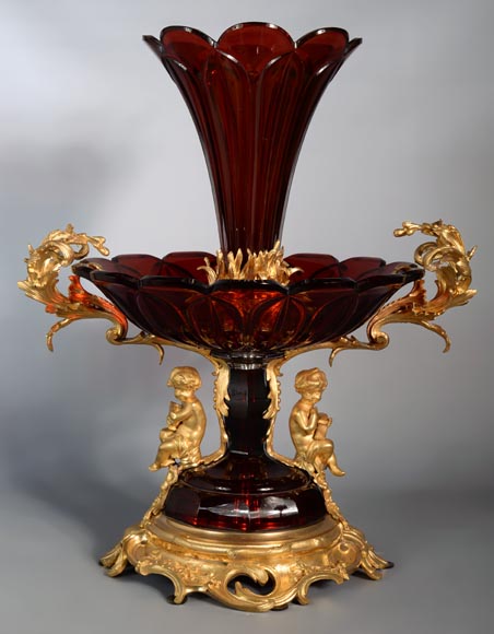 CRISTALLERIE DE CLICHY (attributed to)Large ruby crystal coupe, mounted in gilt bronze, circa 1878-0