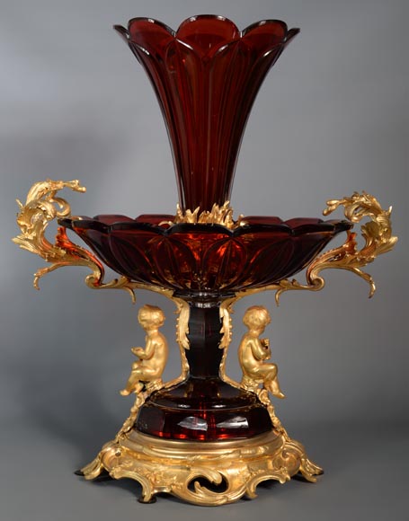 CRISTALLERIE DE CLICHY (attributed to)Large ruby crystal coupe, mounted in gilt bronze, circa 1878-5