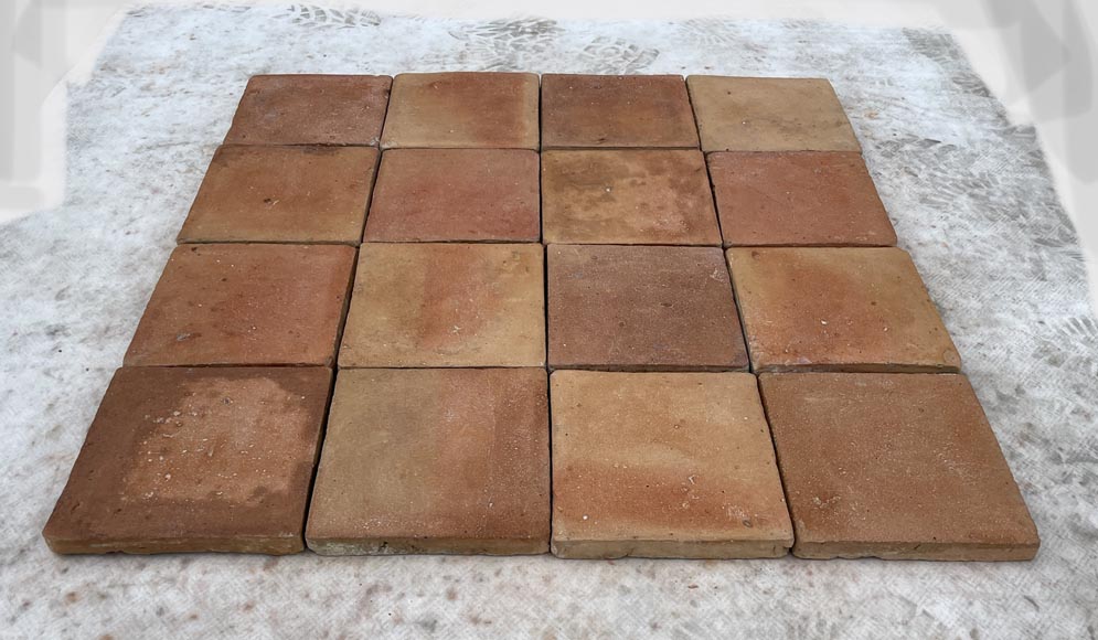 Set of 10 m² of terracotta floor tiles in square shape-1