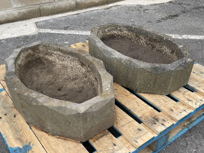 Pair of oval planters in stone-1
