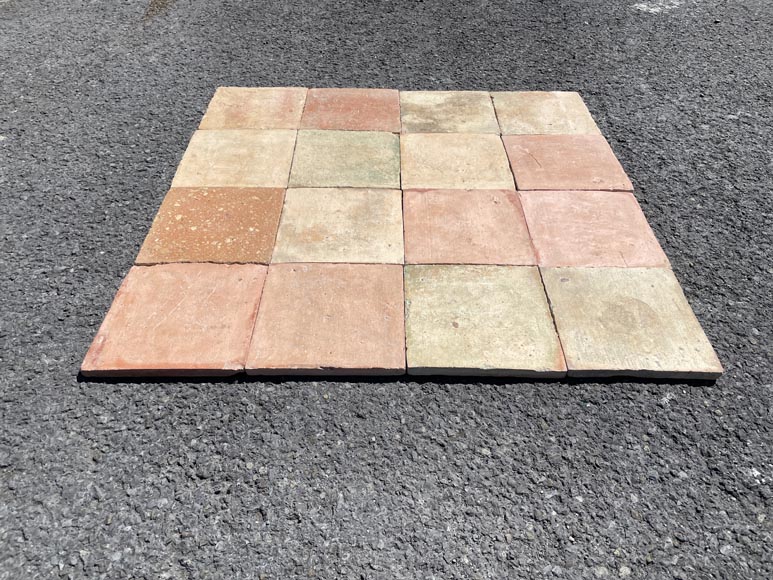 Set of around 17 m² of terracotta floor tiles in square shape-1